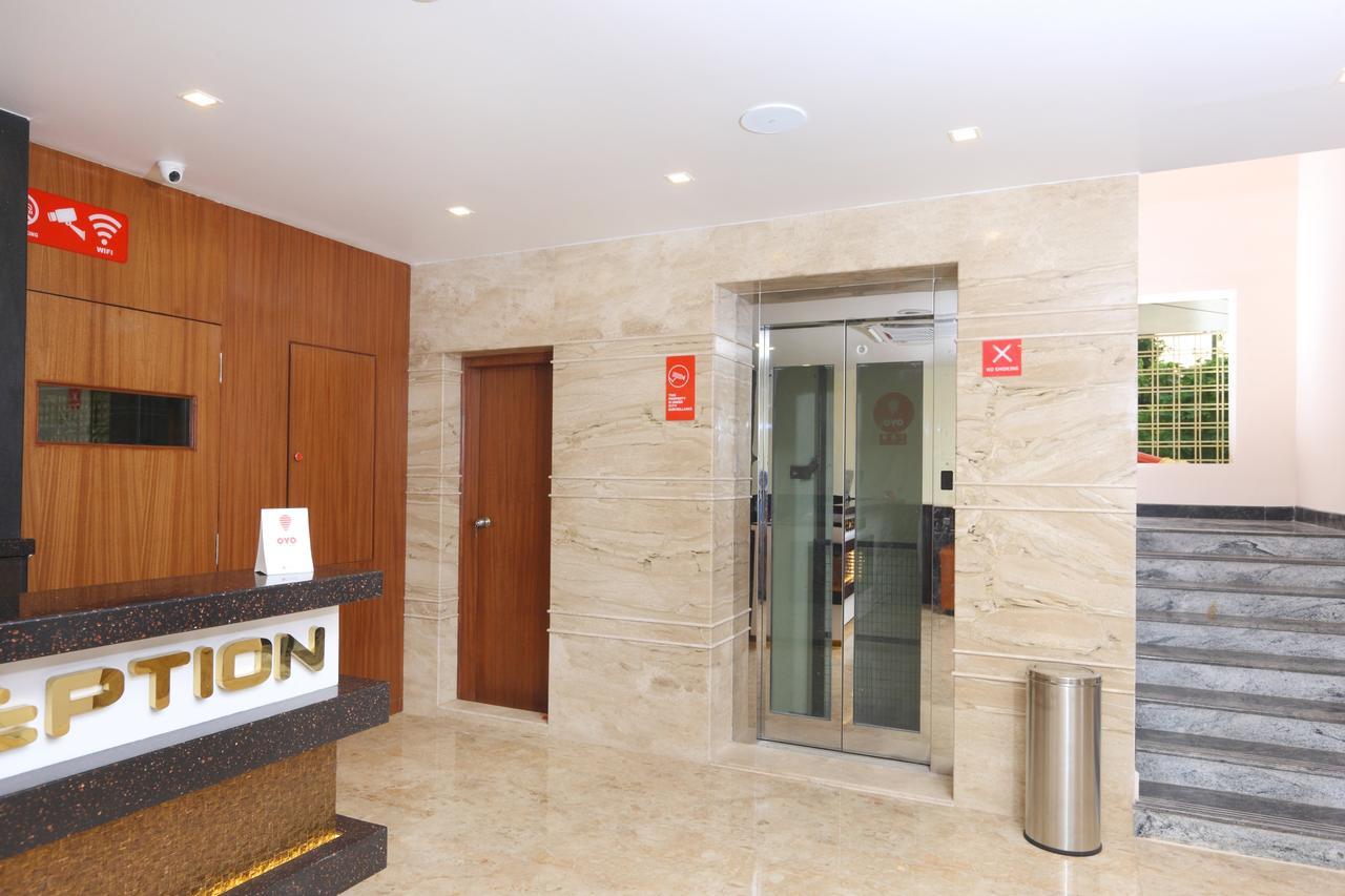 Oyo 15115 Hotel Ramcharan Residency Тирупати Екстериор снимка