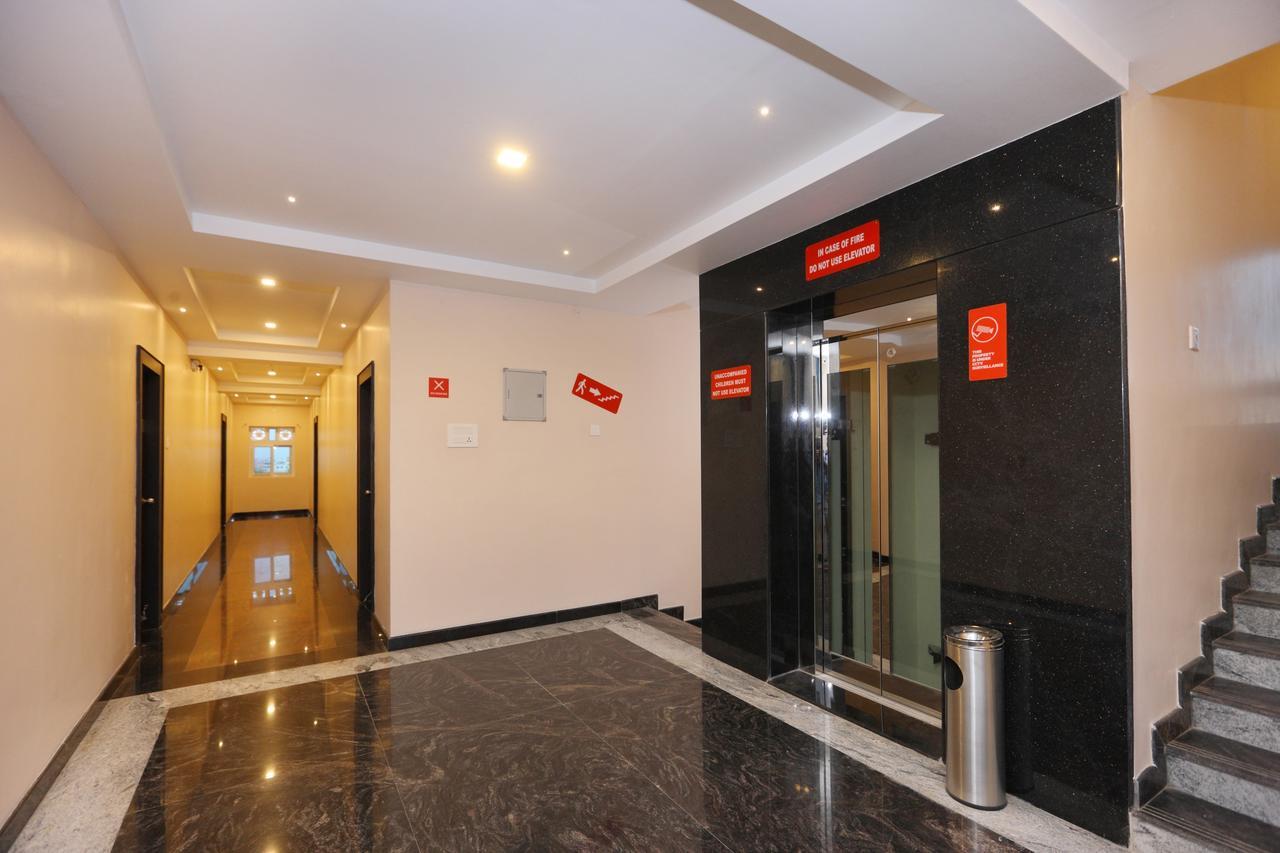 Oyo 15115 Hotel Ramcharan Residency Тирупати Екстериор снимка